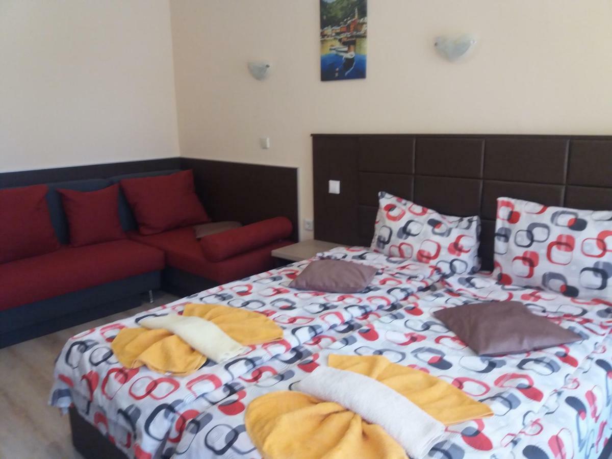 Hotel Sirena Primorsko Værelse billede